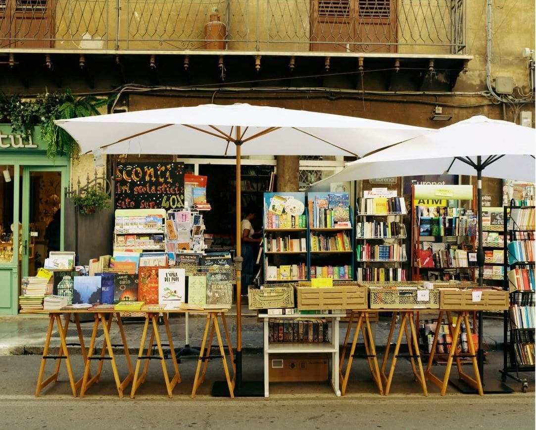 Bücherraum Mitte 6